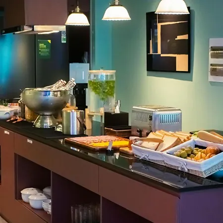 M Village Hotel Tao Dan Park, A Brand Of Modern Village Lifestyle-2