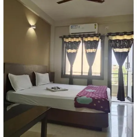 Hotel Uk Palace Puri Near Sea Beach Sea View Room - Luxury & Spacious Room - Near Temple With Prime Location Wifi- Lift And Parking Facilities - Book Now-2