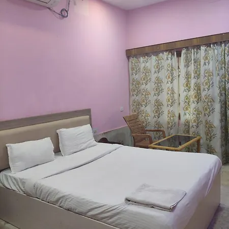 Hotel Sai Ram Plaza-3