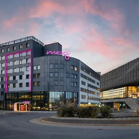 Moxy Southampton-2