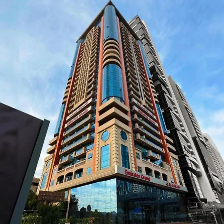 Emirates Grand Luxury Aparthotel-3