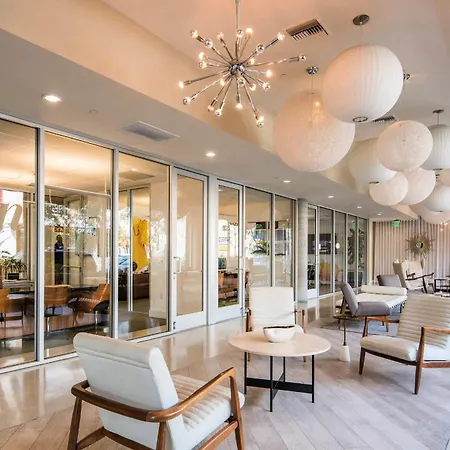 Modern Venice Beach Stay - Walk To Marina & Boardwalk-3