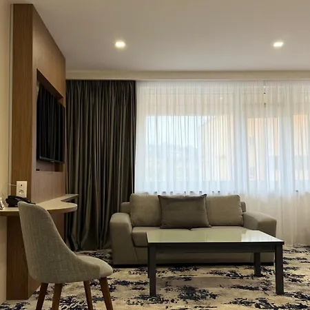 Erebuni Hotel Yerevan-2