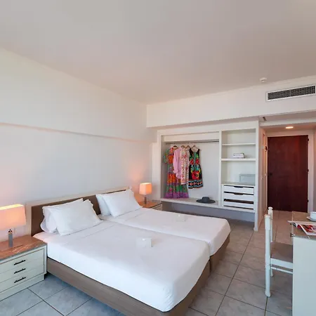 Aquarium View Hotel Adults Only 21 Plus-3