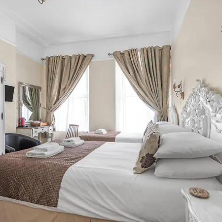 Summerlands Guest House-2