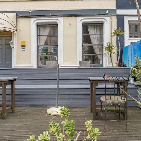 Summerlands Guest House-3