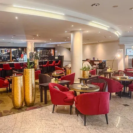 Plaza Premium Wien-3
