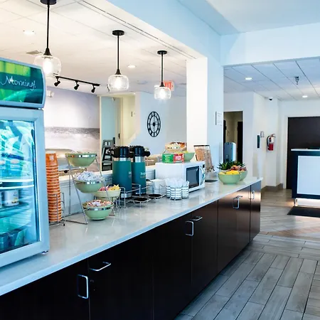 Quality Inn Palm Beach International Airport-3