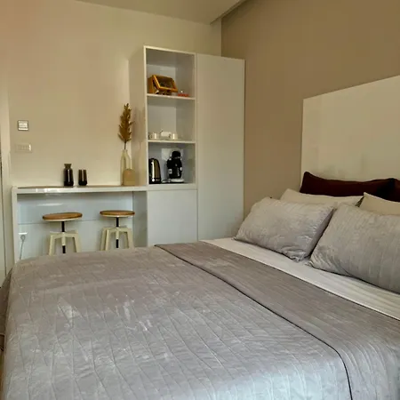 Luxury Rooms Skyfall-2
