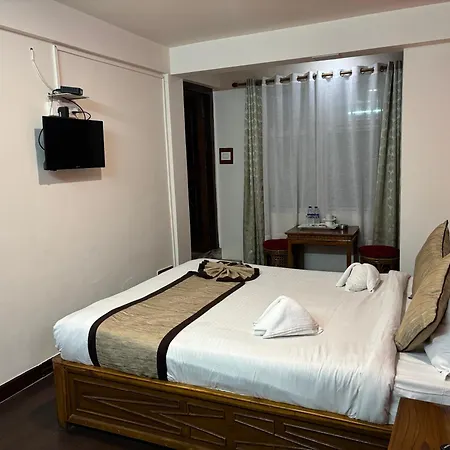 Hotel Kasturi Palace & Restaurant Darjeeling-3