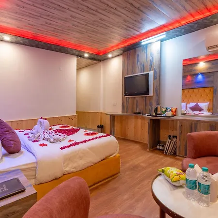Hill River Resort - Central Heated & Air Cooled - Near Mall Road , Best Property Of Manali 2024- 2025-3