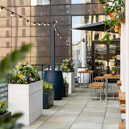 Radisson Hotel Manchester City Centre, A Verified Net Zero Hotel-2