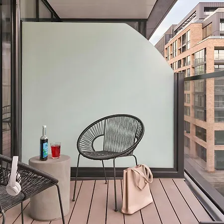 Sonder By Marriott Bonvoy Britain Quay Apartments Grand Canal Square-3