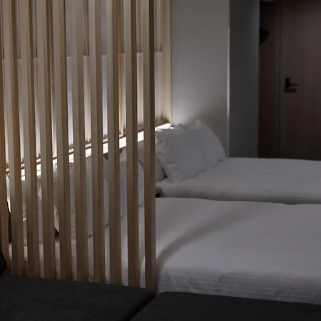 Premium Apart Monday Kyoto Gojo-3