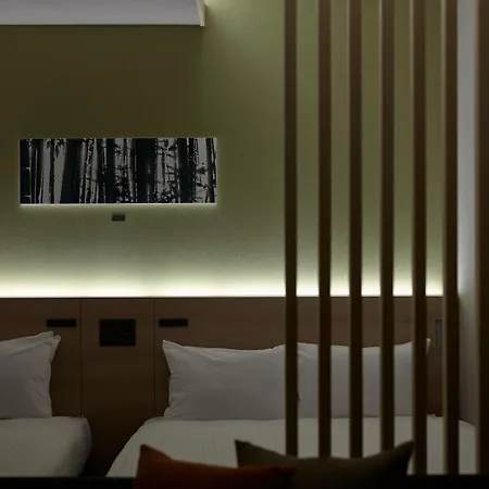 Premium Apart Monday Kyoto Gojo-3