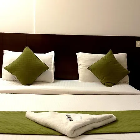 Hotel Grand Grace Plaza Near Igi Airport-3