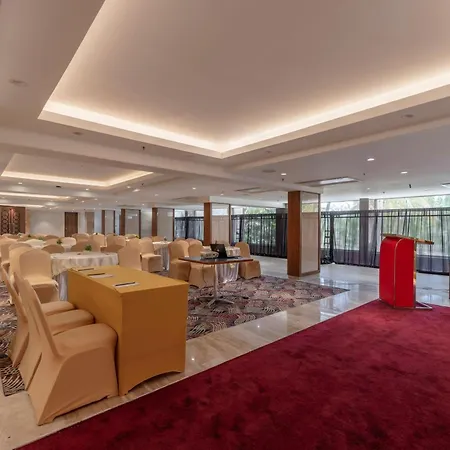 Quality Inn Patria Suites, Rajkot-2