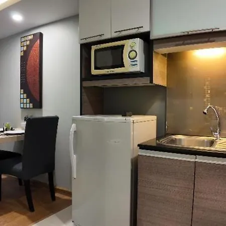 Icheck Inn Residences Sukhumvit 20-3