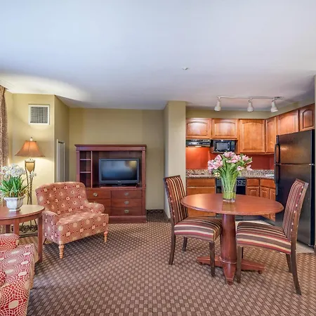 Clarion Collection Hotel Arlington Court Suites-2
