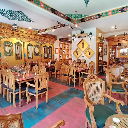 Hotel Grand Himalaya-2