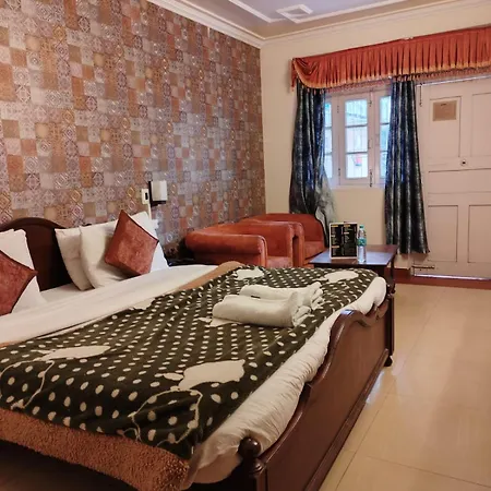 Hotel Aroma Nainital In House Parking-3