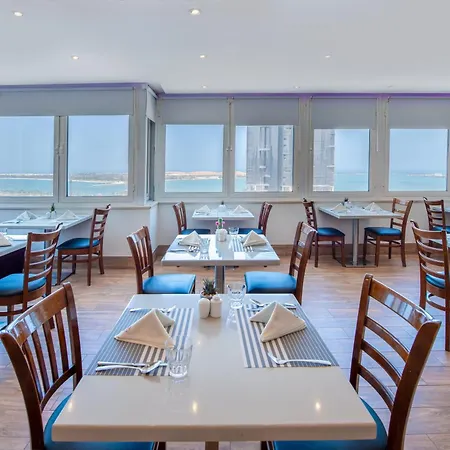 Hawthorn Suites By Wyndham Abu Dhabi City Center-2