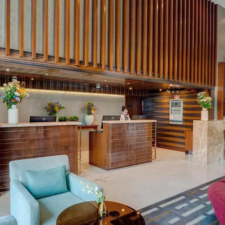 Hawthorn Suites By Wyndham Abu Dhabi City Center-3