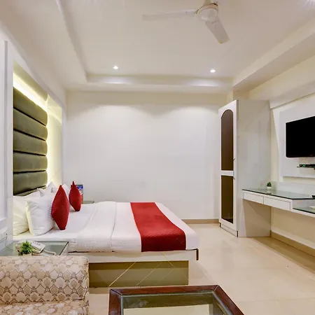 Hotel Krishna Deluxe-By Rcg Hotels Near New Delhi Train Station-3