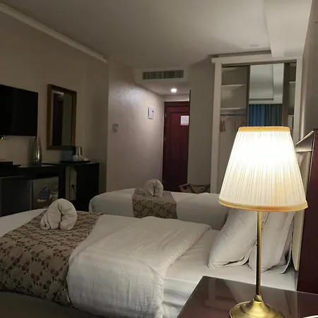 Strand Hotel Jordan-3