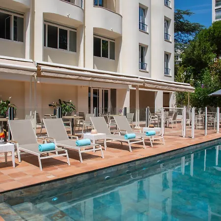Le Cetai Cannes Beach Hotel-3