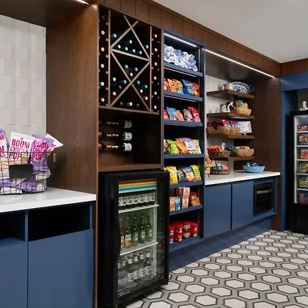 Doubletree By Hilton Norfolk Airport-3