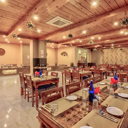 Snow Flakes Resort And Spa Centrally Heated Luxury Resort-2