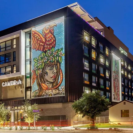 Cambria Downtown Phoenix Convention & Airport Hotel-3