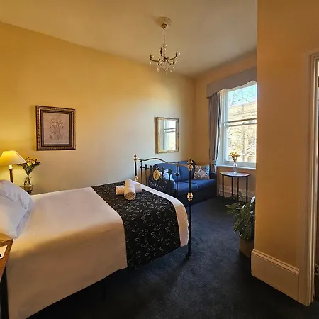 The Lodge On Elizabeth-2