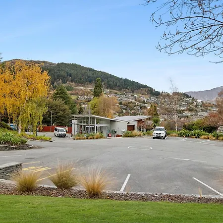 Hampshire Holiday Parks - Queenstown Lakeview-3