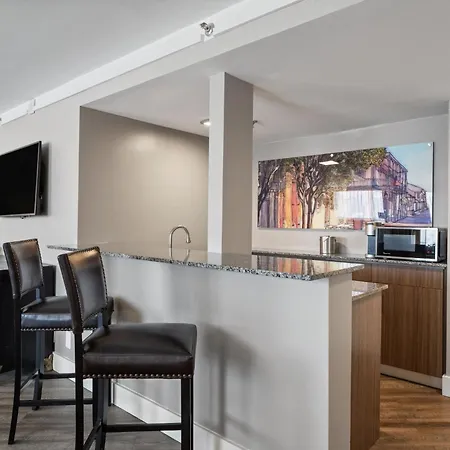 Crowne Plaza Executive Center Baton Rouge By Ihg-2