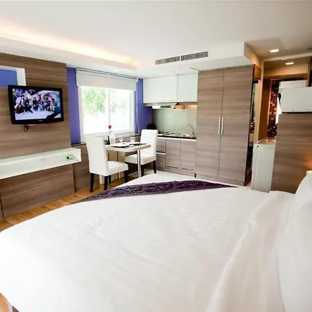 Icheck Inn Residences Sukhumvit 20-3