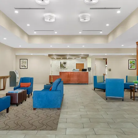 Comfort Suites Greensboro-High Point-2