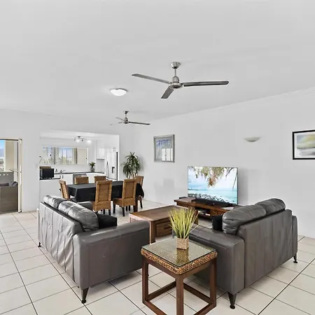 Cairns City Apartments-3
