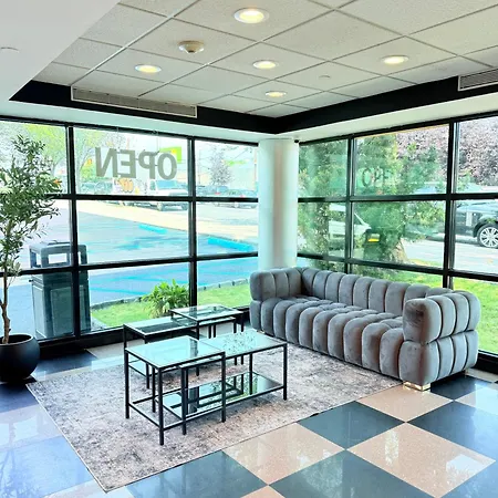 Nova Hotel Bronx-2