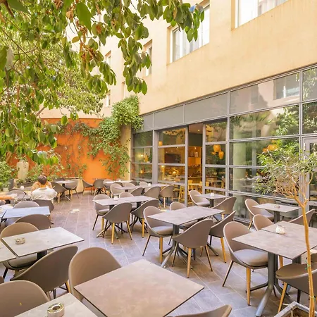 Novotel Suites Cannes Centre-2
