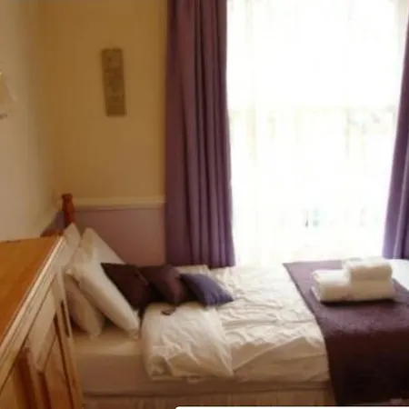 No. 9 Guest House-2