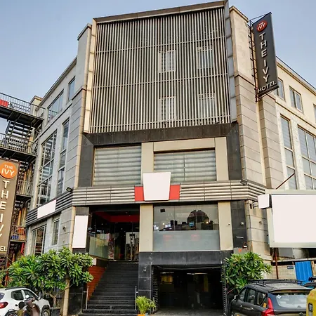 The Ivy Grand Hotel - Luxury Living In City Centre Near Connaught Place-2
