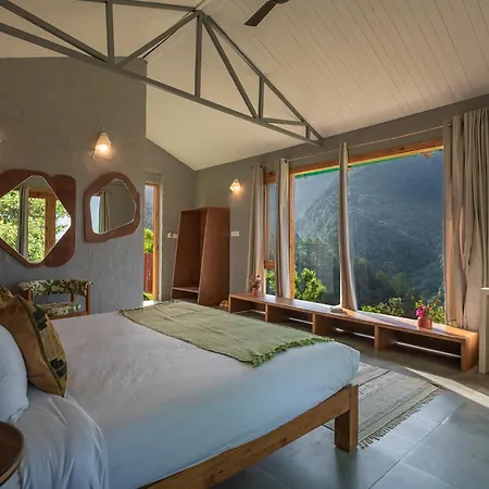 Seclude Pangot, Perch-2