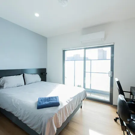 Melbourne Studio Apartments Hotel - 138 Elgin Carlton-3