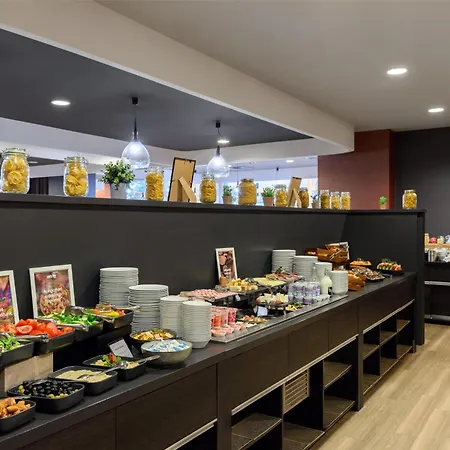 Park Inn By Radisson Budapest-2