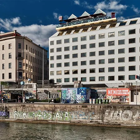 Radisson Red Hotel, Vienna-3