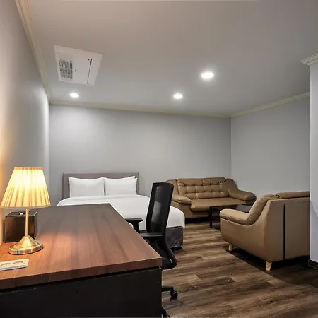 Ramada Hotel And Suites Seoul Namdaemun-2