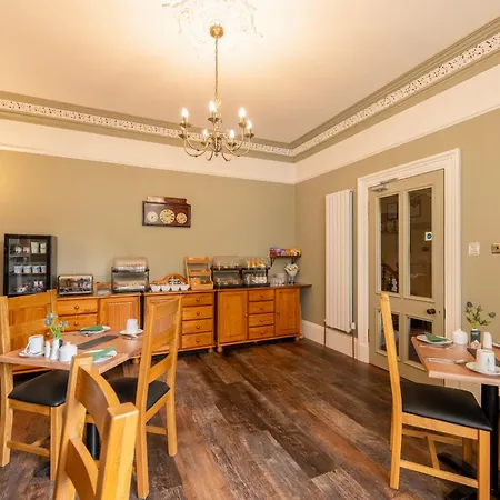 Eildon Guest House-3