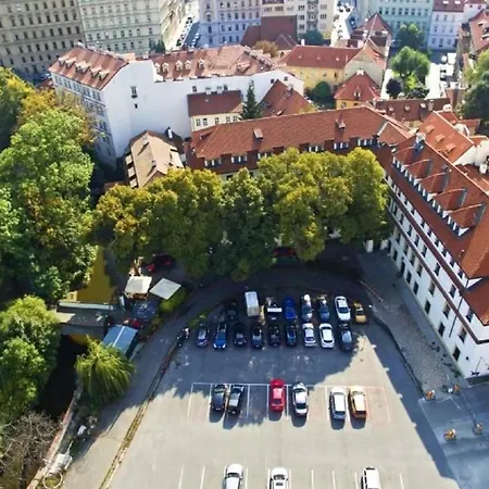 Pytloun Old Armoury Hotel Prague, Stara Zbrojnice-3